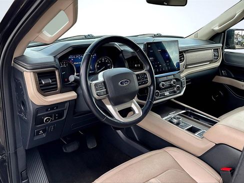Used 2023 Ford Expedition Max Limited image 14