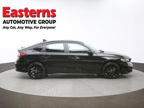 Used 2025 Honda Civic Sport image 43