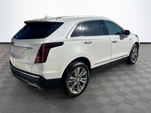 Used 2024 Cadillac XT5 Premium Luxury image 8