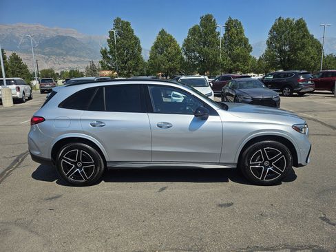 Used 2023 Mercedes-Benz GLC 300 4MATIC image 4