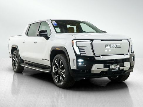Used 2025 GMC Sierra EV Denali image 7