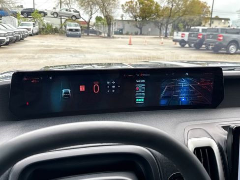 Used 2025 Ford Expedition Max Active image 17