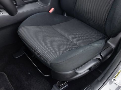 Used 2013 MAZDA MAZDA3 i Touring image 21