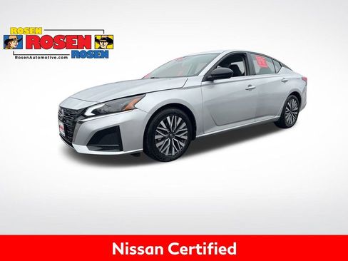 Certified 2024 Nissan Altima 2.5 SV image 1