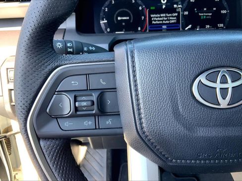 Used 2025 Toyota Tacoma TRD Sport image 24