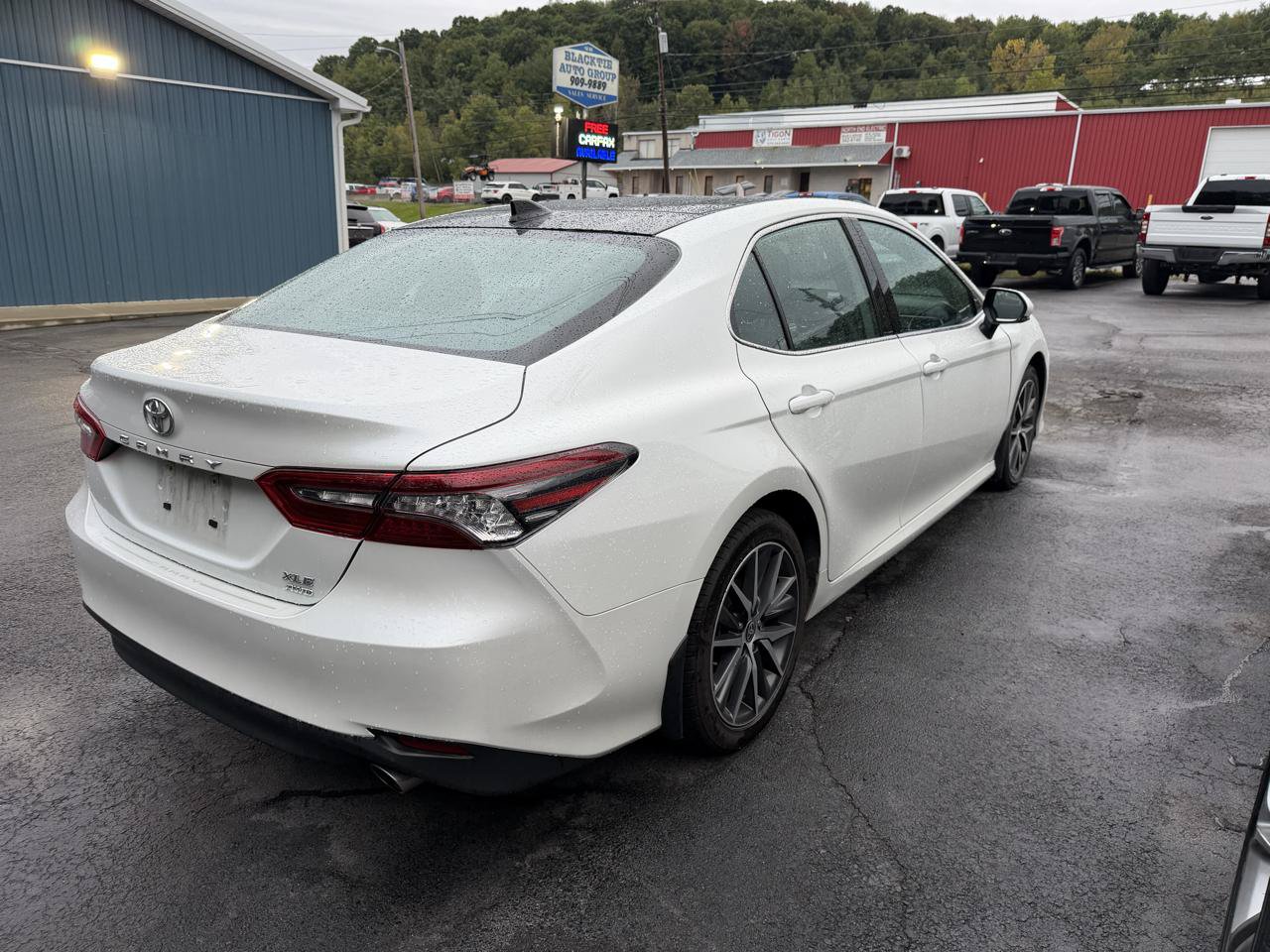 Used 2024 Toyota Camry XLE w/ Cold Weather Package AWD/4WD image 4