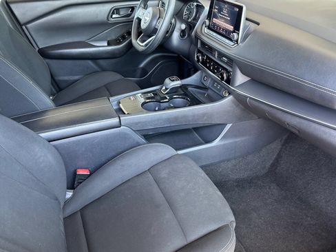 Used 2024 Nissan Rogue S FWD image 20