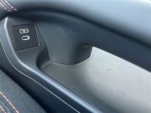 Certified 2025 Honda HR-V Sport image 32