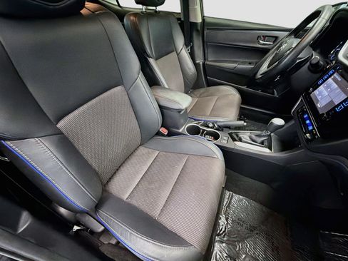 Used 2019 Toyota Corolla SE w/ SE Premium Package FWD image 15
