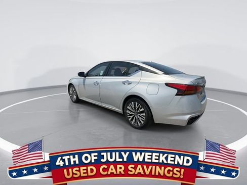 Used 2024 Nissan Altima 2.5 SV FWD image 6