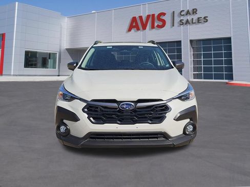 Used 2025 Subaru Crosstrek 2.5i Premium AWD/4WD image 2