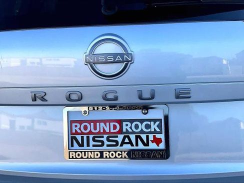Certified 2024 Nissan Rogue SV image 9