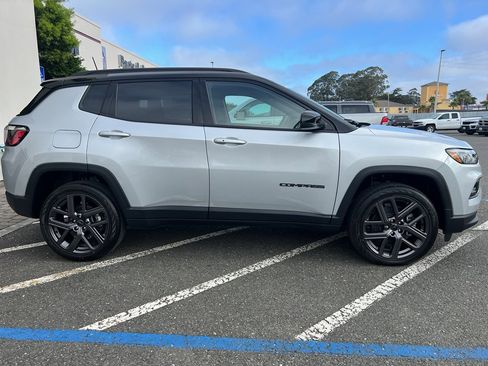 New 2026 Jeep Compass Limited image 4
