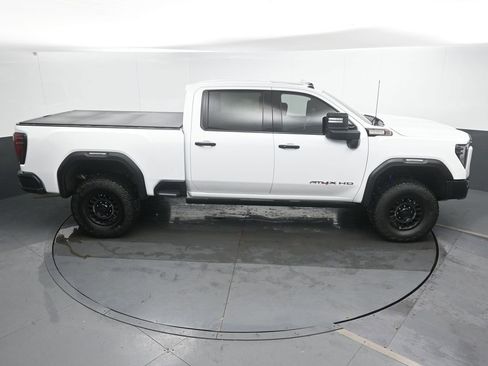 Used 2024 GMC Sierra 2500 AT4X w/ AT4X AEV Edition image 38