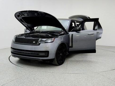 Certified 2024 Land Rover Range Rover SE image 9