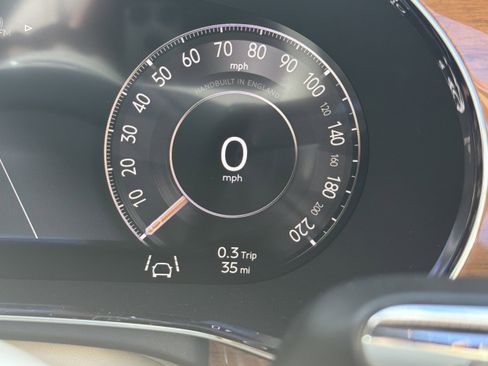 New 2026 Bentley Continental GTC AWD/4WD image 22