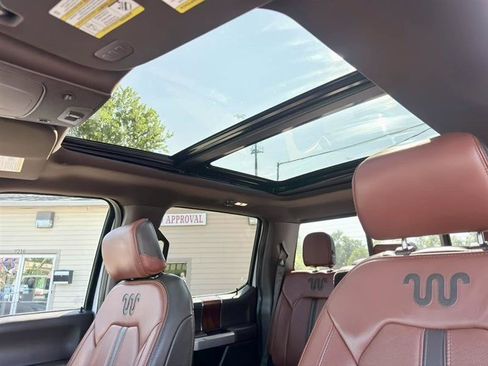Used 2019 Ford F150 King Ranch w/ Equipment Group 601A Luxury AWD/4WD image 17