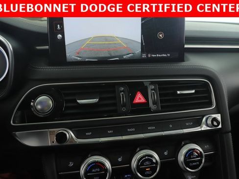 Used 2023 Genesis G70 2.0T image 14