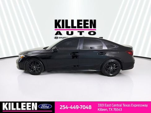 Used 2025 Honda Civic Sport image 4