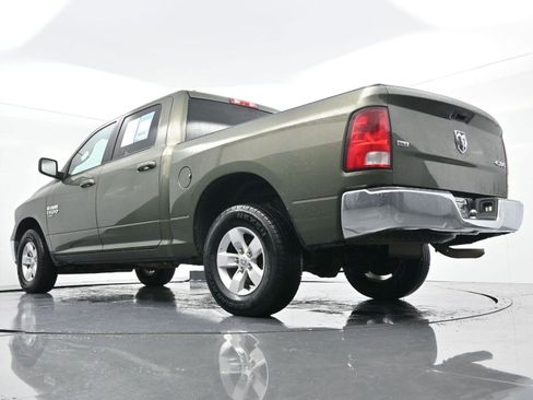 Used 2021 RAM 1500 Classic SLT image 43