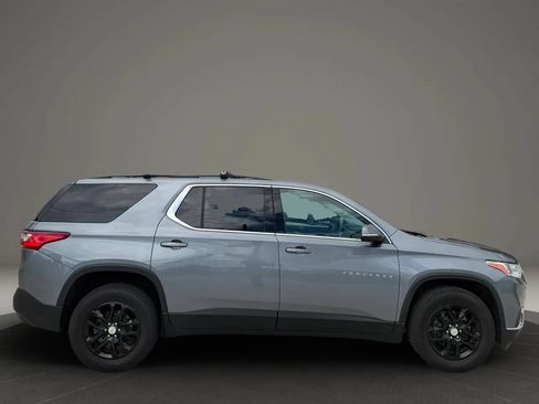 Used 2021 Chevrolet Traverse LT AWD/4WD image 8