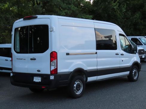 Used 2018 Ford Transit 250 148 Medium Roof RWD image 5