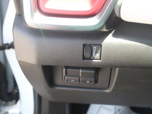 Used 2024 GMC Canyon AT4X AWD/4WD image 23