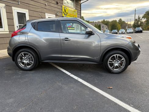 Used 2013 Nissan Juke SL image 4