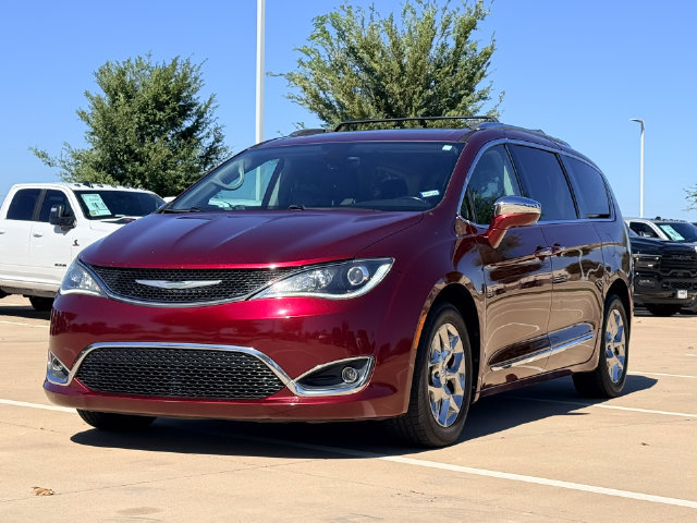 Used 2018 Chrysler Pacifica Limited FWD image 10