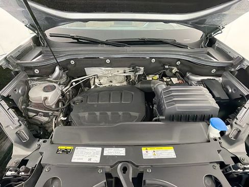 Used 2024 Volkswagen Atlas Cross Sport SEL AWD/4WD image 31
