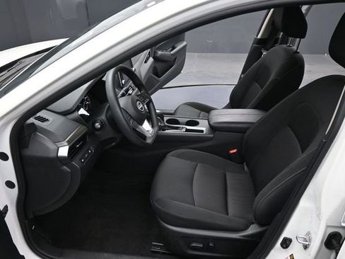 Used 2025 Nissan Altima 2.5 SV FWD image 26