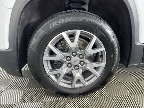 Used 2021 GMC Acadia SLT image 17