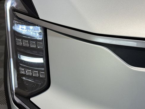 Used 2026 Kia EV9 Light image 9