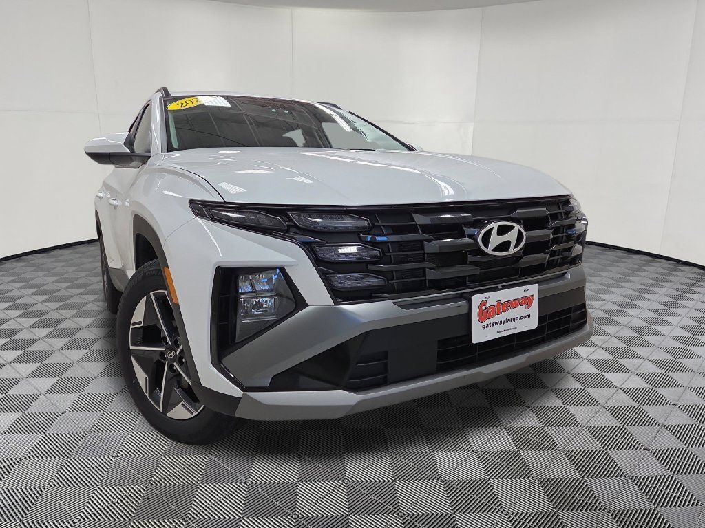 Used 2025 Hyundai Tucson SEL AWD/4WD image 2