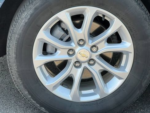 Used 2020 Chevrolet Equinox LT w/ Driver Convenience Package AWD/4WD image 7