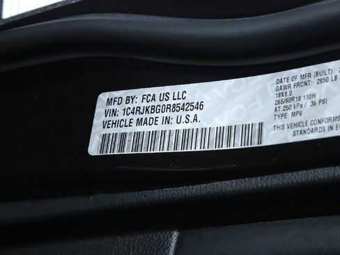 Used 2024 Jeep Grand Cherokee L Limited w/ Luxury Tech Group II image 22