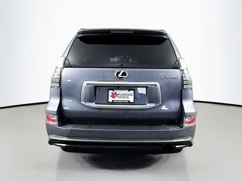 Used 2023 Lexus GX 460 Premium w/ Accessory Package AWD/4WD image 6