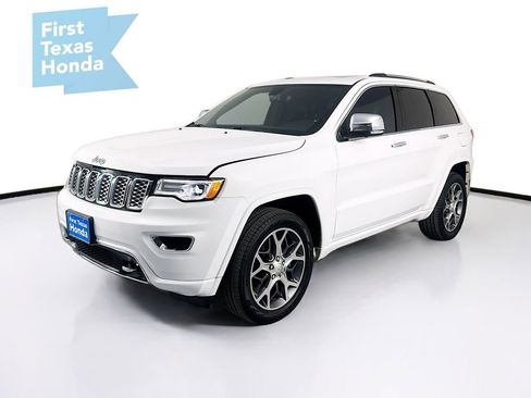 Used 2020 Jeep Grand Cherokee Overland image 3