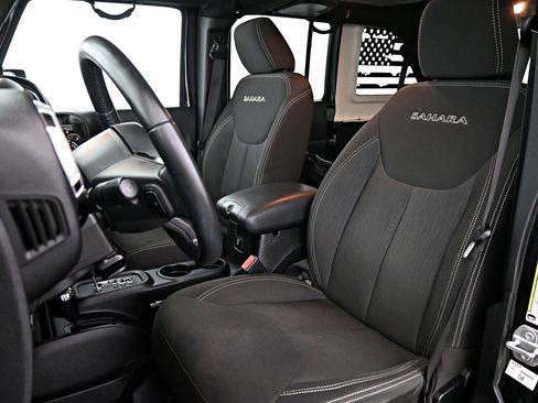 Used 2017 Jeep Wrangler Unlimited Sahara w/ Dual Top Group image 5