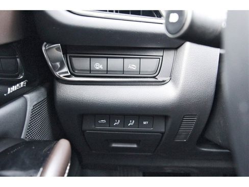 Certified 2025 MAZDA CX-30 AWD 2.5 S w/ Premium Package image 18