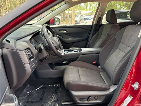 Used 2025 Nissan Rogue SV AWD/4WD image 50