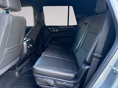 Used 2024 GMC Yukon SLT image 13
