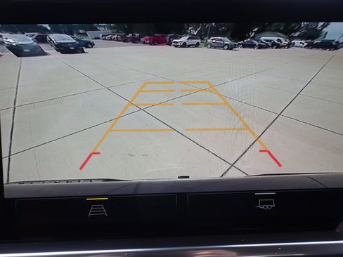 Used 2022 Chevrolet Silverado 1500 LT image 20