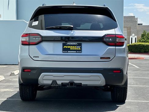 New 2025 Honda Pilot TrailSport image 5