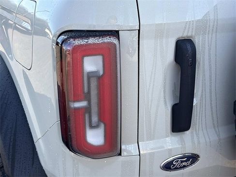 New 2025 Ford Bronco Badlands image 12