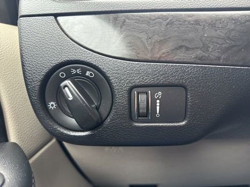 Certified 2019 Dodge Grand Caravan SE image 11