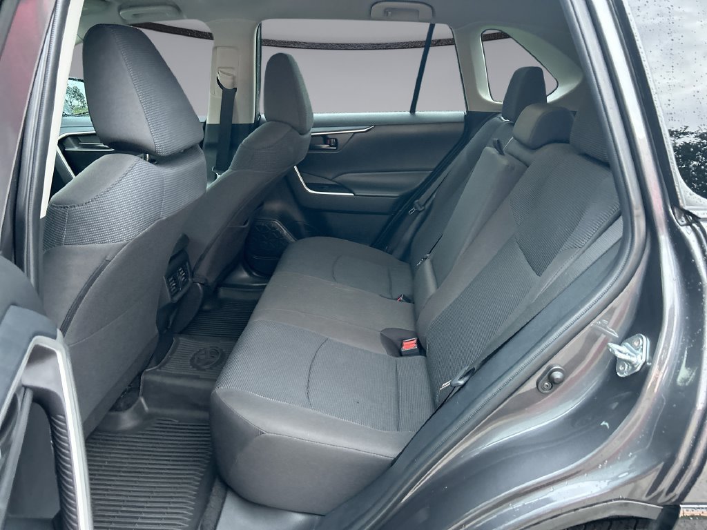 Certified 2024 Toyota RAV4 LE FWD image 28