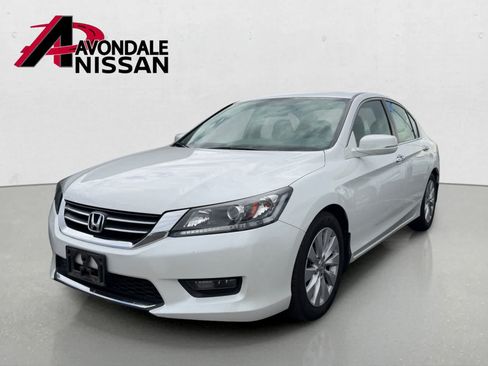 Used 2015 Honda Accord EX image 2