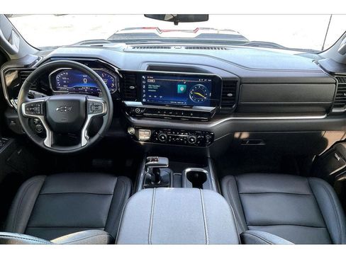 Used 2025 Chevrolet Silverado 1500 LT Trail Boss image 16