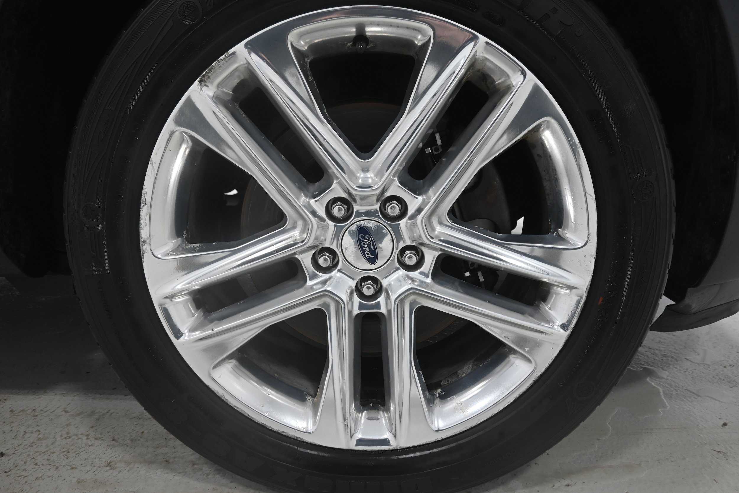 Used 2016 Ford Explorer XLT w/ Equipment Group 201A AWD/4WD image 35
